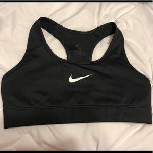 Nike Dri-FIT Swoosh Sports Bra